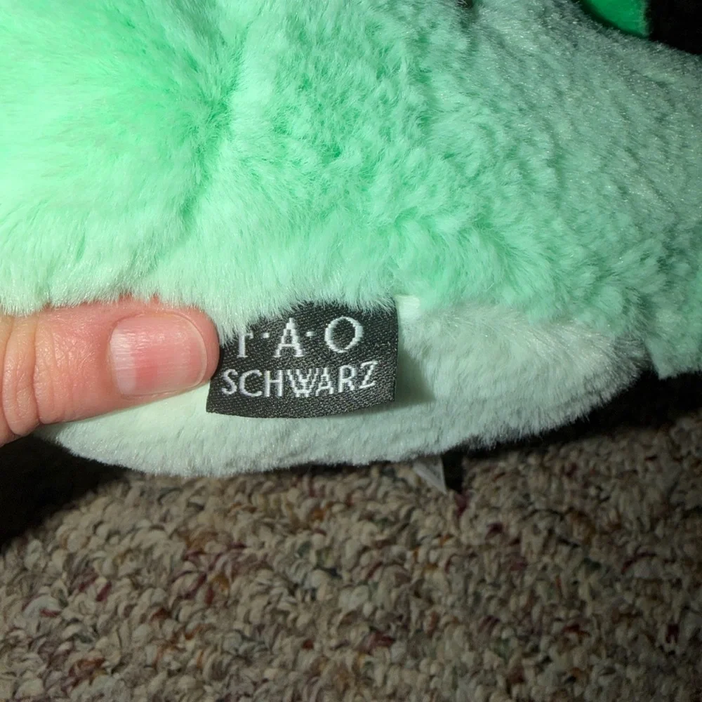 FAO Schwarz Wear & Share Sparklers‎ Green T Rex W/Purple Bunny Glasses 12